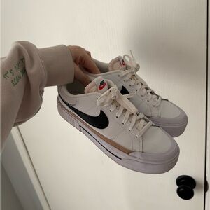 Nike Platform White and Black Low-Top Sneakers